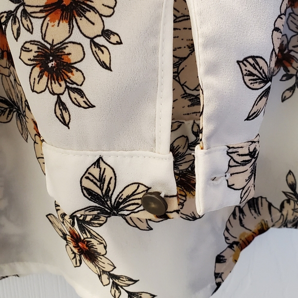 NWOT Maurices Floral Blouse - Picture 6 of 7